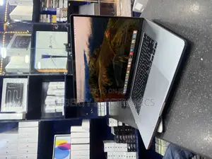 Laptop Apple MacBook Pro 2019 64GB Intel Core I9 SSD 512GB