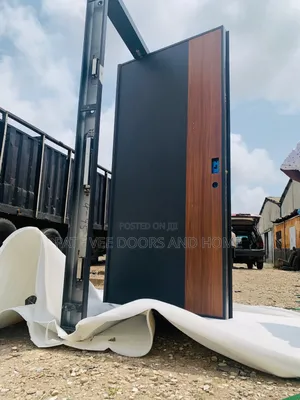 Pivot Door 5ft by 9