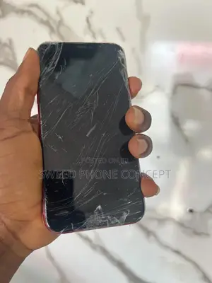Apple iPhone 11 64 GB Red