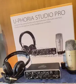 Behringer U-Phoria Studio Pro