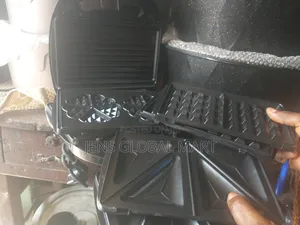 2 Face 4-in-1 Toaster