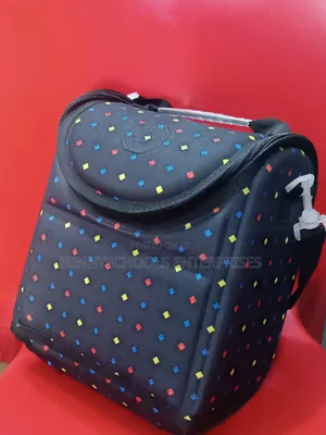 Black Zip Round Hard Body Lunch Bag