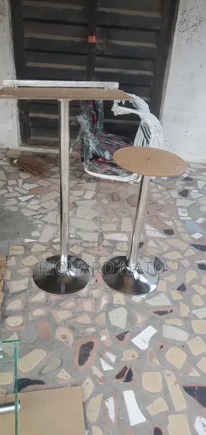 Best in It Acrylic Pulpit Single Pole