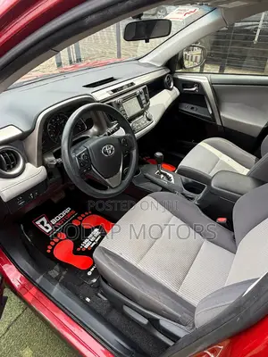 Toyota RAV4 XLE 4dr SUV AWD (2.5L 4cyl 6A) 2014 Red