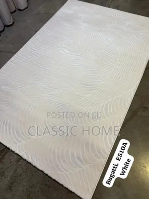 Standard Luxury Center Rug