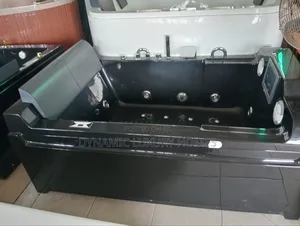 Luxury England Jacuzzi With Television and Radio