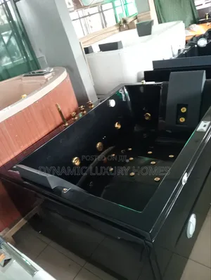 Executive Double Jacuzzi With Gold Jets, Radio And Massage