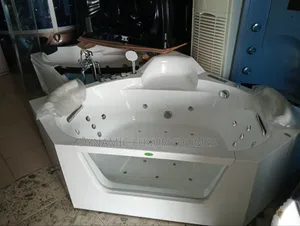 England New Design Jacuzzi With Massage And Fm Radio