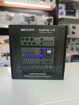 Zoom Livetrak L-8 Portable 8-Channel Digital Mixer Multitrack Recorder