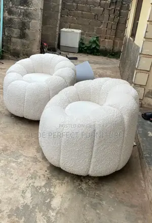 Quality 2 Single Sofa Chairs