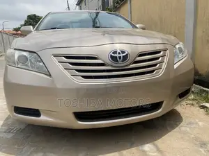 Toyota Camry 2.4 LE 2008 Gold