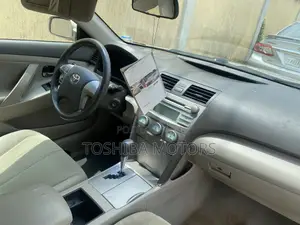 Toyota Camry 2.4 LE 2008 Gold