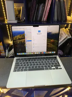 Laptop Apple MacBook Air 2022 M2 16GB Apple M2 SSD 1T
