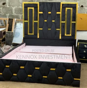 4.5 by 6 Padded Bedframe With 1 Bedside Drawer