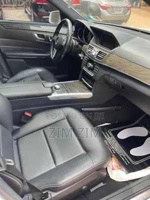 Mercedes-Benz E350 Base 4Matic Sedan AWD (3.5L 6cyl 7A) 2014 White