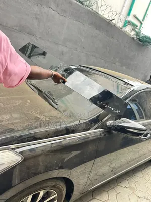 Hyundai Azera 2014 Panoramic Roof Glass Available
