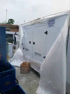 Brand New Perkins 250kva Soundproof Diesel Silent Lister Generator