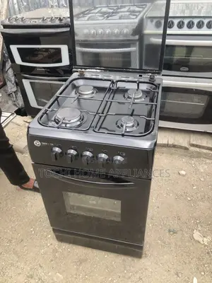 Black Four Burner Gas Cooker