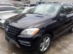 Mercedes-Benz M Class ML350 4MATIC 4dr SUV AWD (3.5L 6cyl 7A) 2015