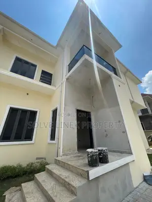 5bdrm Duplex in Galadimawa for sale