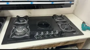 4 Gas 1 Electric Burner