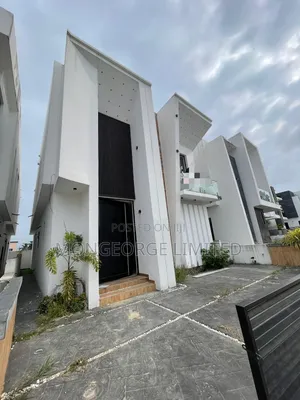 4bdrm Duplex in Chevron for sale