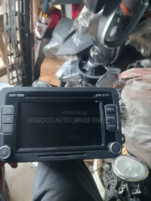 Car Radio Golf 6 2013