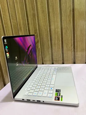 Laptop Asus ROG Zephyrus G14 16GB AMD Ryzen 9 SSD 1T