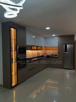 Set of Kitchen Cabinets