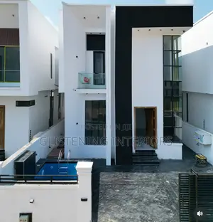 Curtain Wall With A 5mm Glazing Glass With Black  Accessories