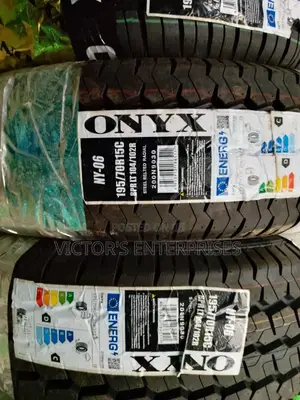 195/70 R 15c Onyx Original Quality Tire
