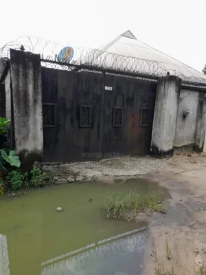3bdrm Bungalow in Umuwein , Igwuruta, Port-Harcourt for sale