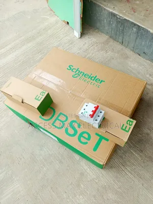 D8 3 Phase Distribution Board