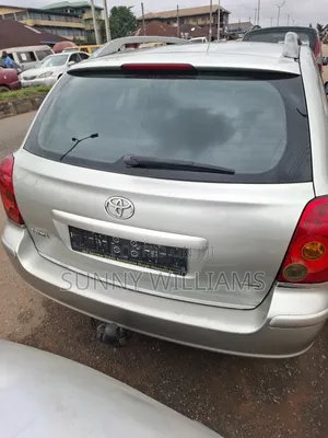 Toyota Avensis 2005 Silver