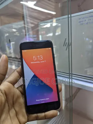 Apple iPhone 7 32 GB Black