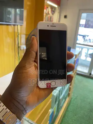 Apple iPhone 7 32 GB Gold