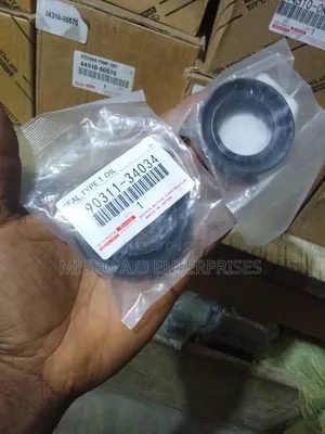 Ear Box Oil Seal Corolla 2005