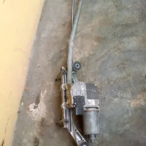 Audi Q7 Engine Wiper 2008-2013 Model