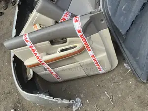 Complete Door Mat Lexus Rx 330 2006 Model Available