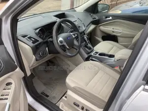 Ford Escape SE 4dr SUV (1.6L 4cyl Turbo 6A) 2015 Silver