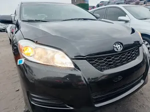 Toyota Matrix Hatchback FWD (1.8L 4cyl 5M) 2010 Black