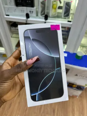 New Apple iPhone 16 Pro Max 256 GB Silver