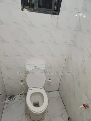 4bdrm Maisonette in Seagate Estate Lekki for rent
