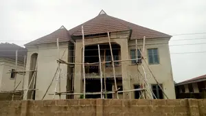 5 Bedroom Duplex Plus 2 Units of 2bedroom Apartment