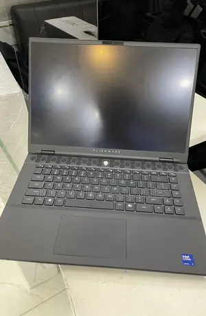 Laptop Dell Alienware M16 R2 16GB Intel Core Ultra 7 SSD 1T