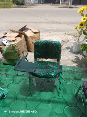 Training Chair With Writing Pad