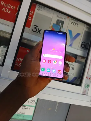 Samsung Galaxy S10e 128 GB Black