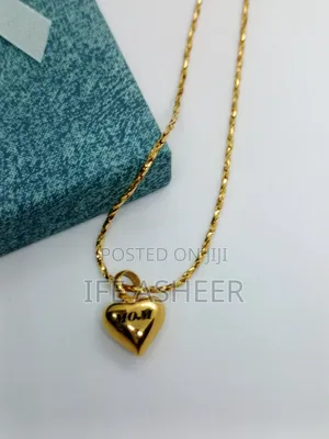 Mom Pendant Gold Necklace