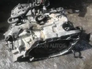 Automatic Gearbox For Nissan Cube 2010-2015 Model Hr15/Hr16