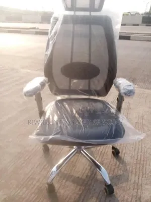 Office Chair With Adjustable Hand